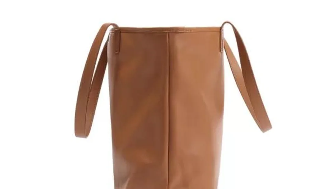 Custom boat tote bag in heavy canvas with two handles